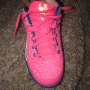 Practically new Kobe shoes.